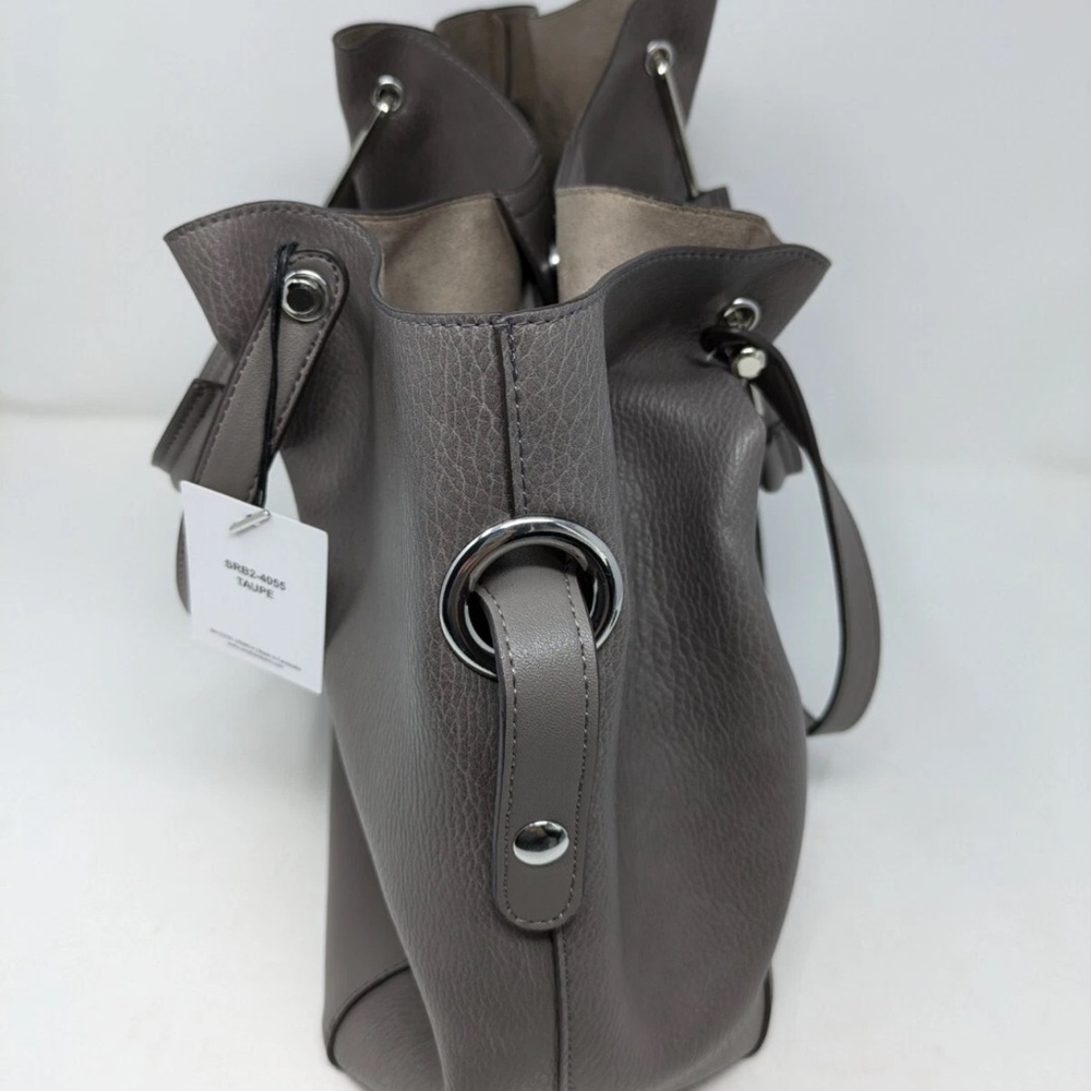 Sandra Darren Charcoal Leather Tote - Picture 4 of 6
